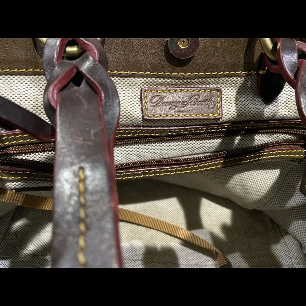 Dooney & Bourke Florentine Large Zip Barlow - Picture 12 of 14